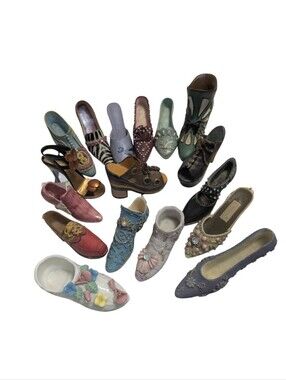 Vintage MINIATURE Shoes Collection –‎ Assorted Decorative Flats & Heels